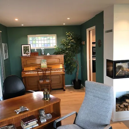 Σπίτι διακοπών Sjarmerende Enebolig